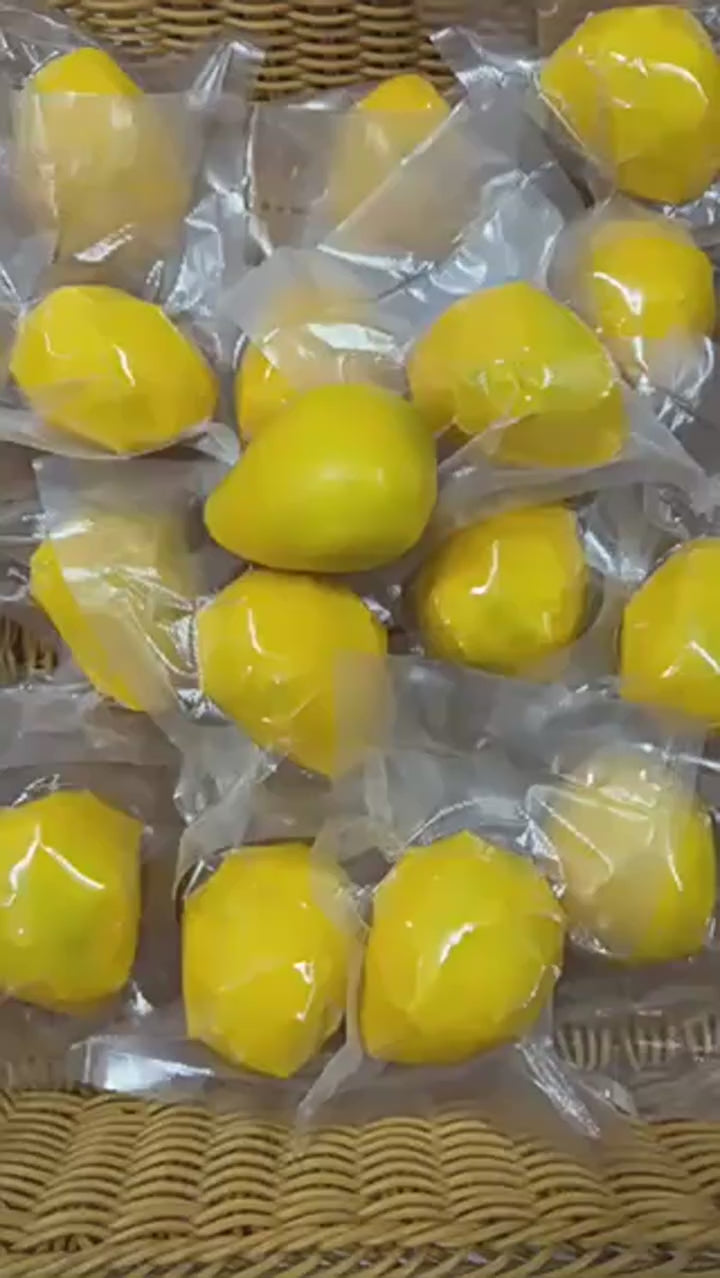 Crispy Mango Stress Ball Squeeze Toy Color-Changing ASMR Fidget Ball
